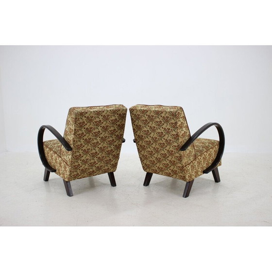 Image 1 of Paire de fauteuils en bois et tissu par Jindřich Halabala, 1960s