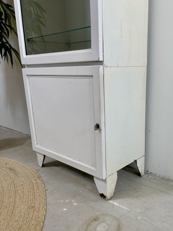 Image 1 of Cabinet médical en acier à deux portes