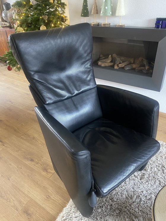 Image 1 of Fauteuil Jori en cuir noir