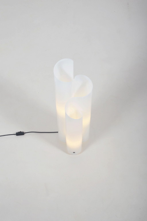 Lampe de table Mezzachimera conçue par Vico Magistretti pour Artemide