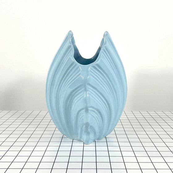 Image 1 of   Vase en céramique avec coquillage bleu, 1970S