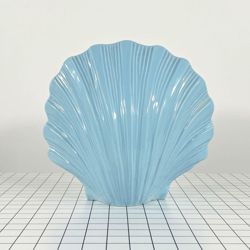   Vase en céramique avec coquillage bleu, 1970S