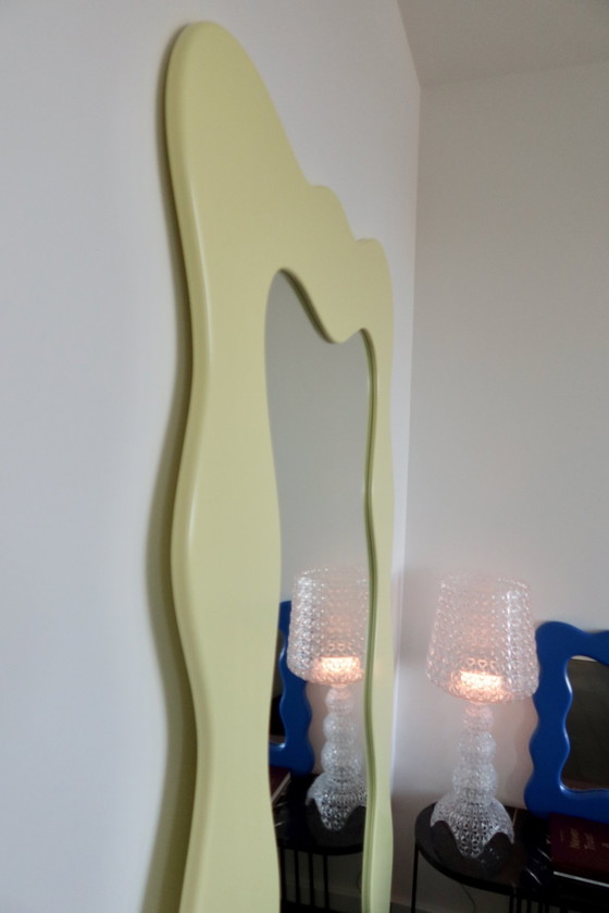 Image 1 of Miroir ondulé - MEAUI. STUDIO