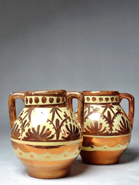 Image 1 of Duo De Vases Miniatures Hispano-Mauresques Artisanat Anciens Lustre Cuivre