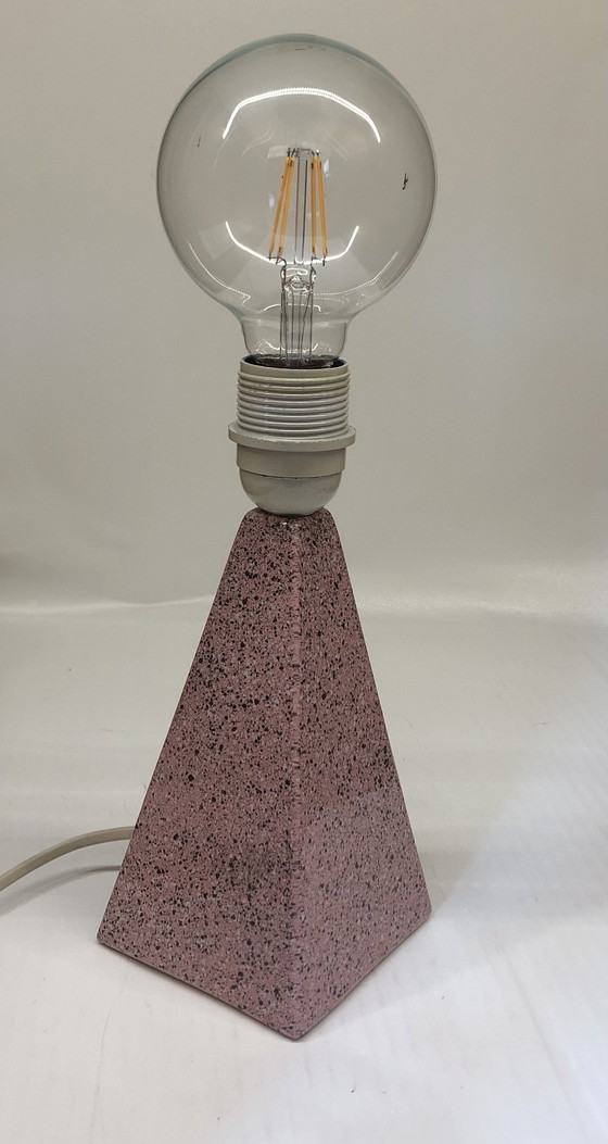 Image 1 of Lampe Pyramidale En Porcelaine De Bruxelles Effet Terrazzo Rosé 