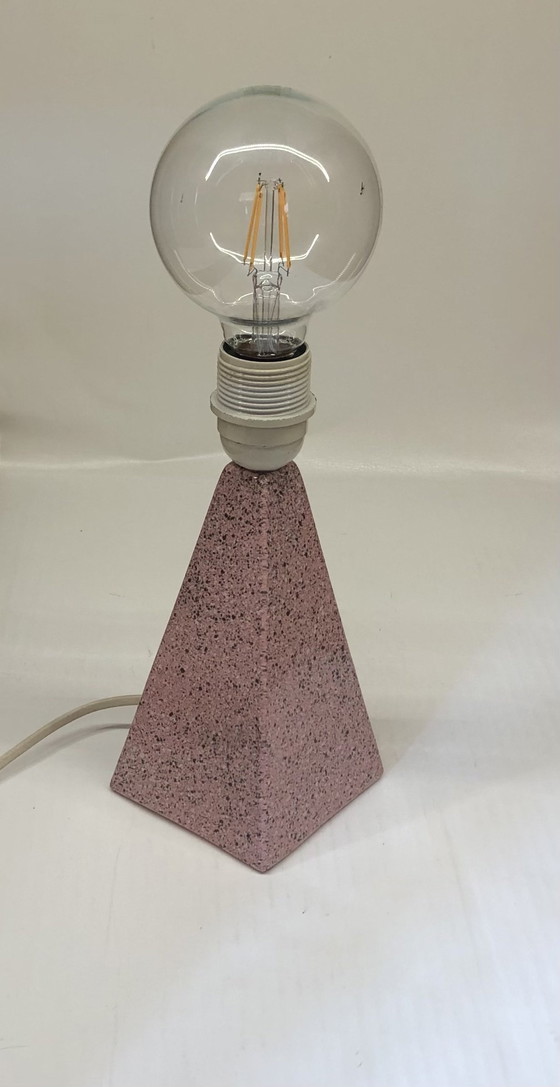 Image 1 of Lampe Pyramidale En Porcelaine De Bruxelles Effet Terrazzo Rosé 