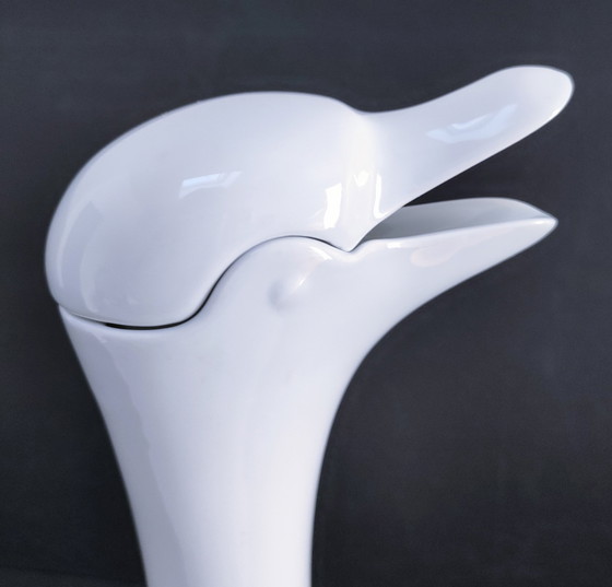 Image 1 of Carafe Oiseau Porcelaine Dlg Sandoz