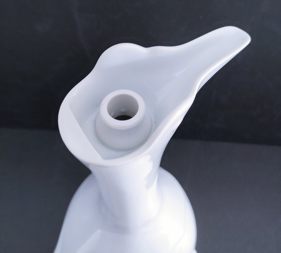 Image 1 of Carafe Oiseau Porcelaine Dlg Sandoz