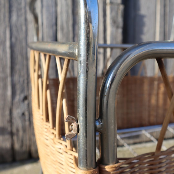Image 1 of Lit d'enfant Mid Century - Lit mobile vintage en rotin et chrome 60S