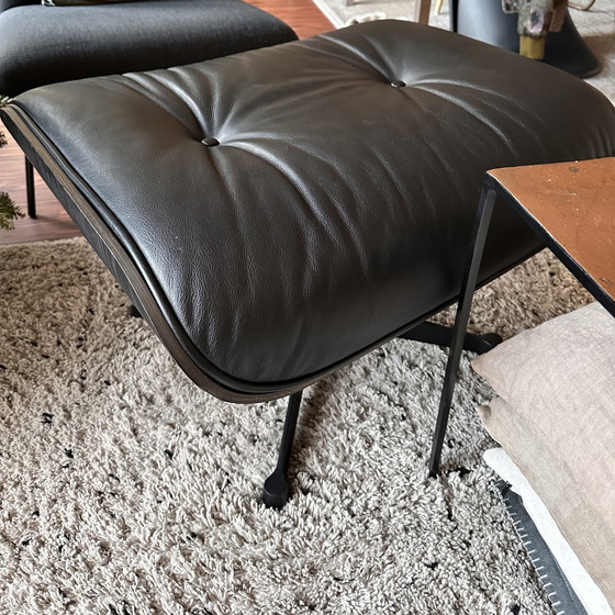 Image 1 of Ottoman Vitra de Charles & Ray Eames