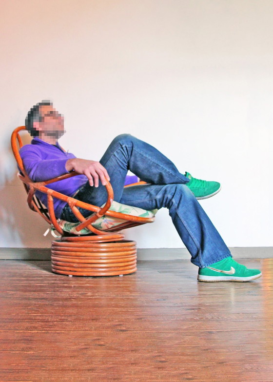 Image 1 of Fauteuil En Rotin, Inclinable Et Pivotant, Années 70