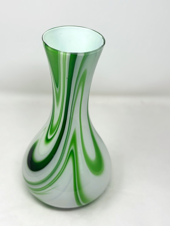Image 1 of Vase En Opaline Carlo Moretti 
