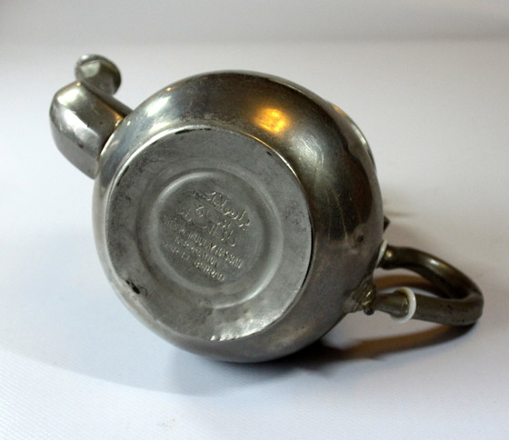 Image 1 of Théière arabe en étain avec réchaud à alcool, Marquée, Vintage