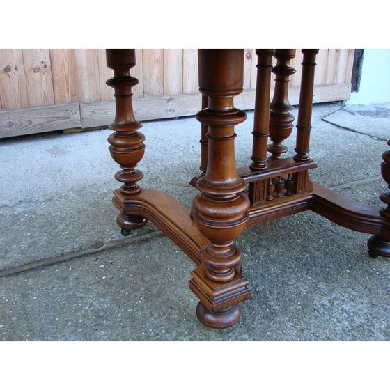 Image 1 of Table vintage en bois de chêne