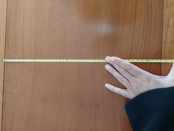 Image 1 of Table vintage danoise du milieu du siècle