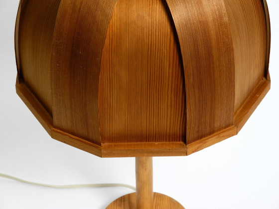 Image 1 of Très rare lampe de table en pin courbé suédois des années 1970 par Gb Solbackens Svarveri