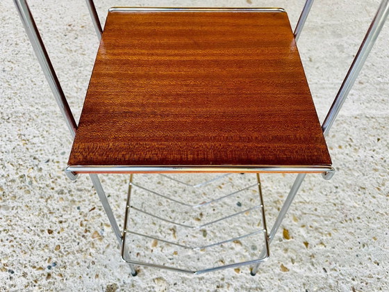 Image 1 of Table d'appoint vintage à 2 niveaux avec porte-revues, 1960S