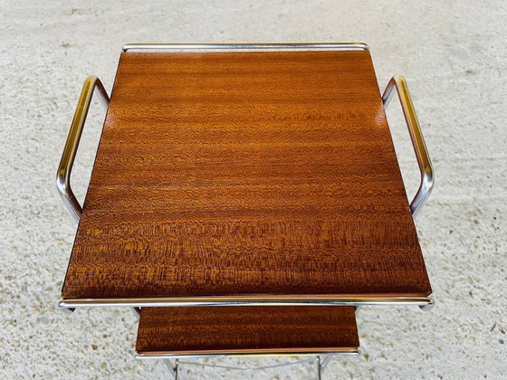 Image 1 of Table d'appoint vintage à 2 niveaux avec porte-revues, 1960S