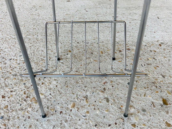 Image 1 of Table d'appoint vintage à 2 niveaux avec porte-revues, 1960S
