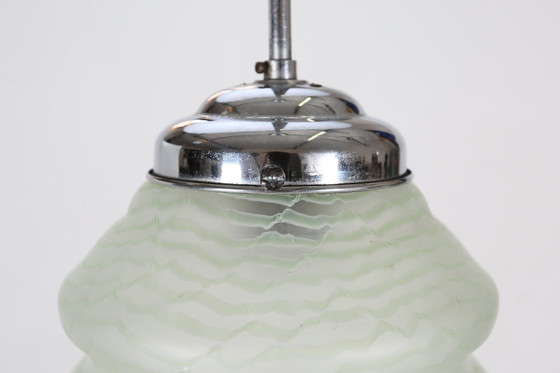 Image 1 of Lampe suspendue Art déco française avec abat-jour en verre vert, 1940