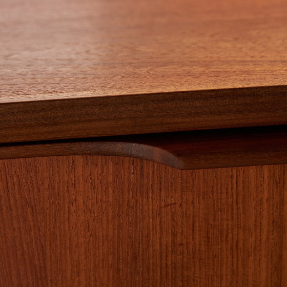 Image 1 of Mk10651 Commode en teck restaurée