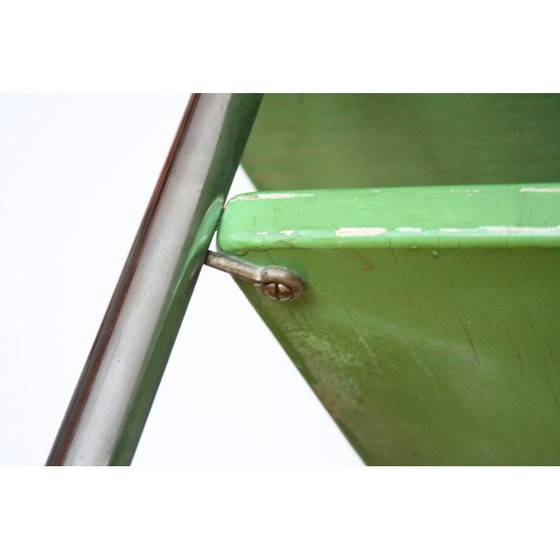 Image 1 of Table d'appoint fonctionnaliste vintage par Vichr