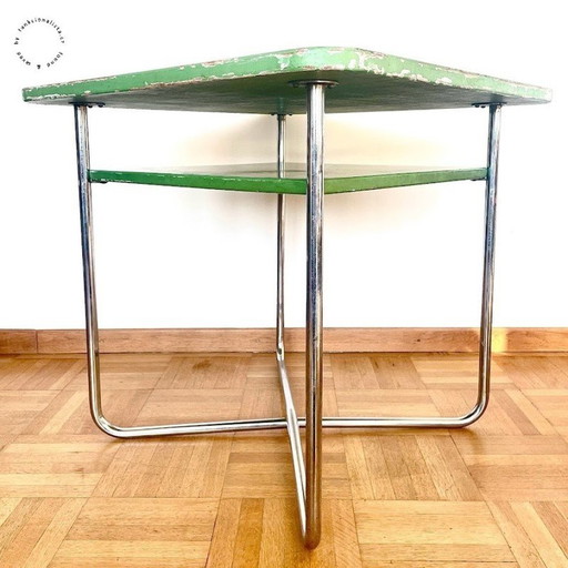 Table d'appoint fonctionnaliste vintage par Vichr