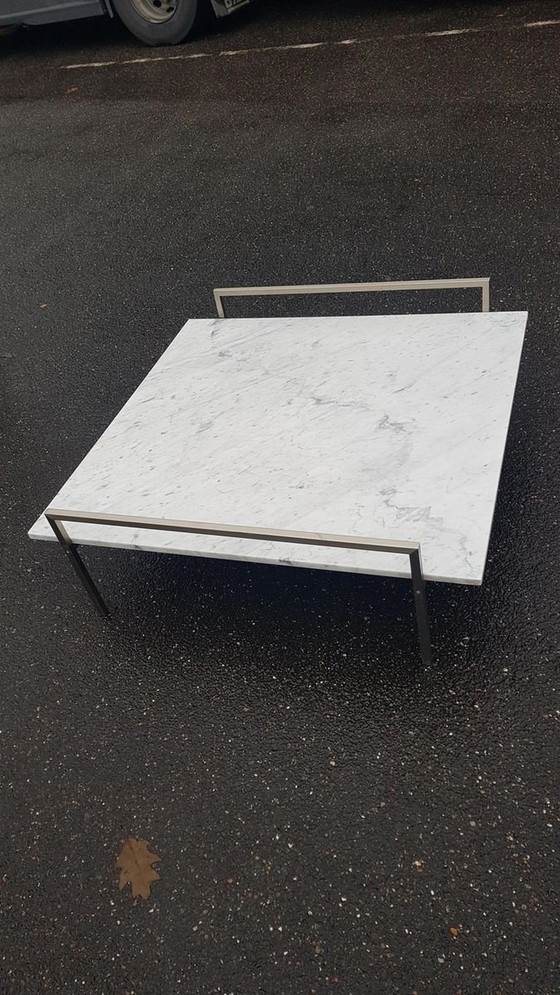 Image 1 of Table basse en marbre