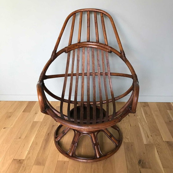 Image 1 of Fauteuil pivotant vintage en bois