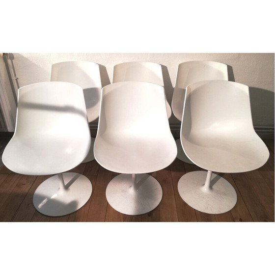 Image 1 of Chaise tulipe vintage en plastique