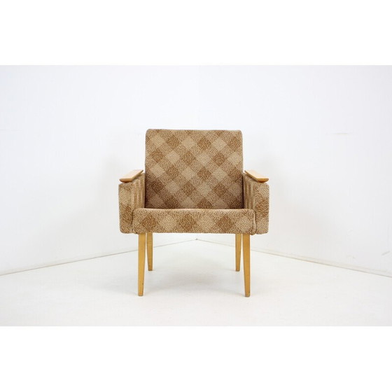 Image 1 of Fauteuil en tissu et bois du milieu du siècle, Tchécoslovaquie années 1960