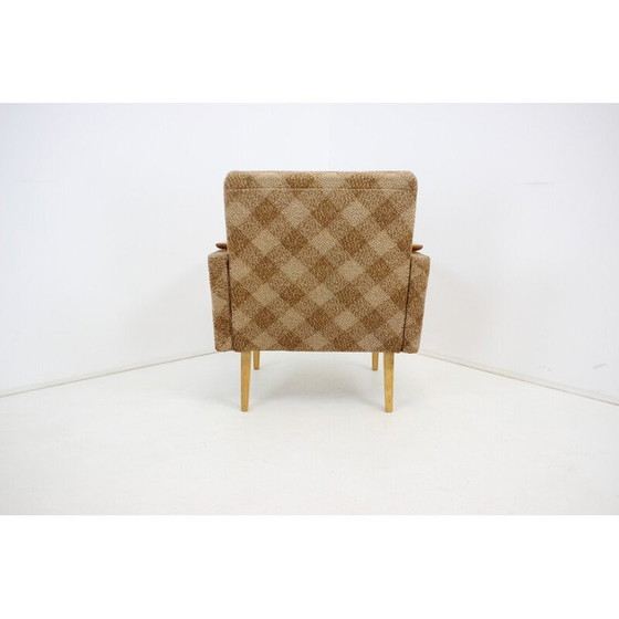 Image 1 of Fauteuil en tissu et bois du milieu du siècle, Tchécoslovaquie années 1960
