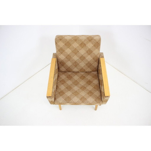 Fauteuil en tissu et bois du milieu du siècle, Tchécoslovaquie années 1960