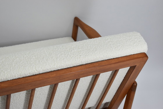 Image 1 of Canapé scandinave deux places, style années 60, teck et bouclé blanc