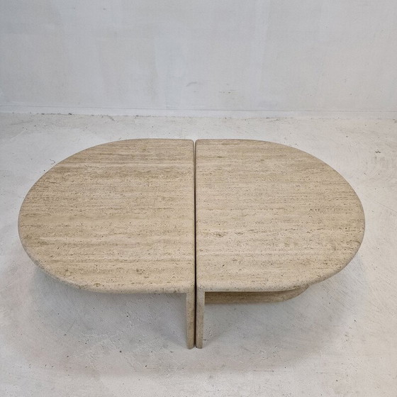 Image 1 of Paire de tables basses italiennes vintage en travertin, années 1980