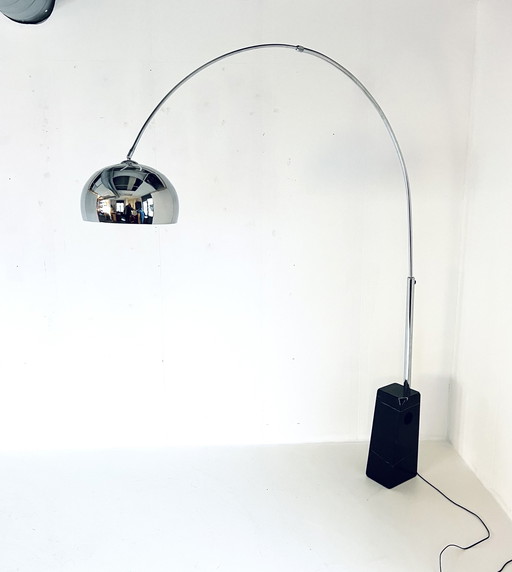 Lampe arc Xxl Acier inoxydable et marbre