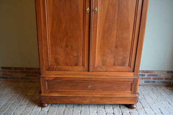 Image 1 of Armoire Louis Philippe en noyer