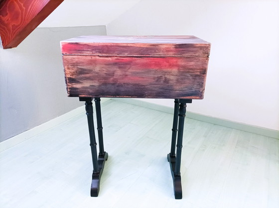 Image 1 of Travailleuse Ancienne Rénovée