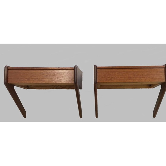 Image 1 of Paire de tables de nuit flottantes danoises en teck par Sigfred Omann pour Oelholm, 1960s