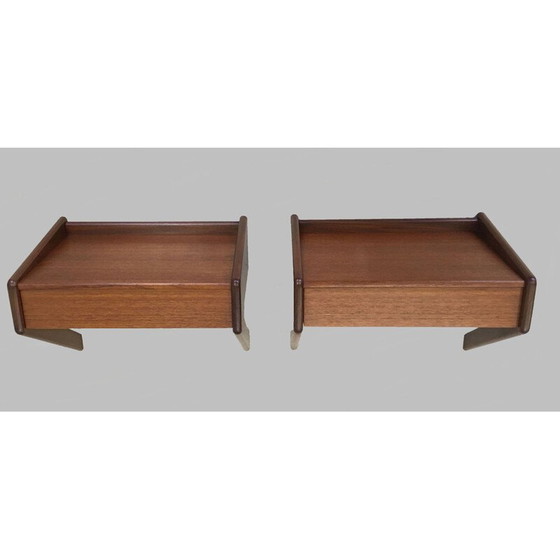 Image 1 of Paire de tables de nuit flottantes danoises en teck par Sigfred Omann pour Oelholm, 1960s