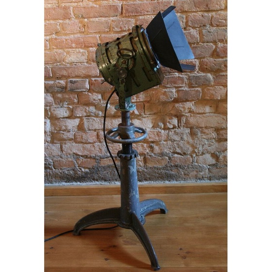 Image 1 of Projecteur de théâtre et de cinéma modèle 150