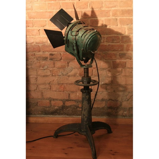 Image 1 of Projecteur de théâtre et de cinéma modèle 150