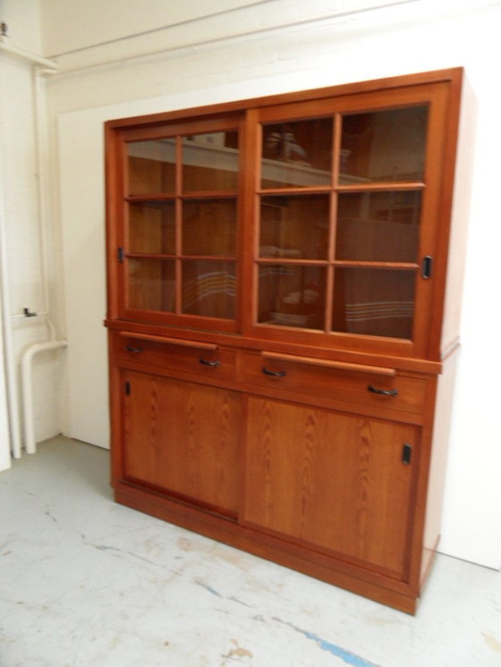 Image 1 of Armoire de cuisine vintage en pin Vitrine