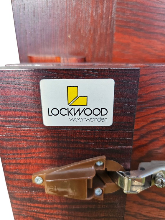 Image 1 of  Armoire murale Van Lockwood acajou série 7000