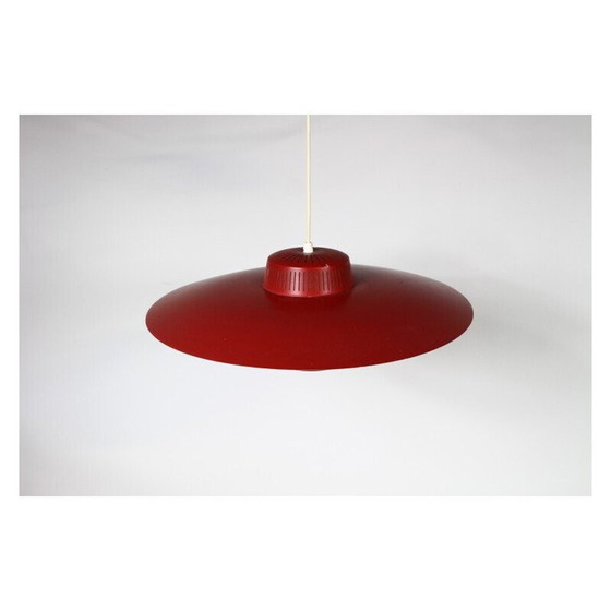 Image 1 of Lampe suspendue vintage en métal rouge par Bent Karlby, Danemark 1970