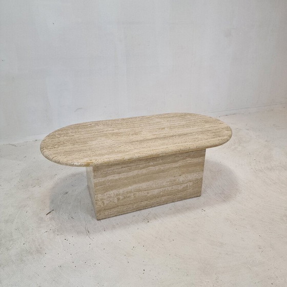 Image 1 of Table basse vintage italienne en travertin, 1980
