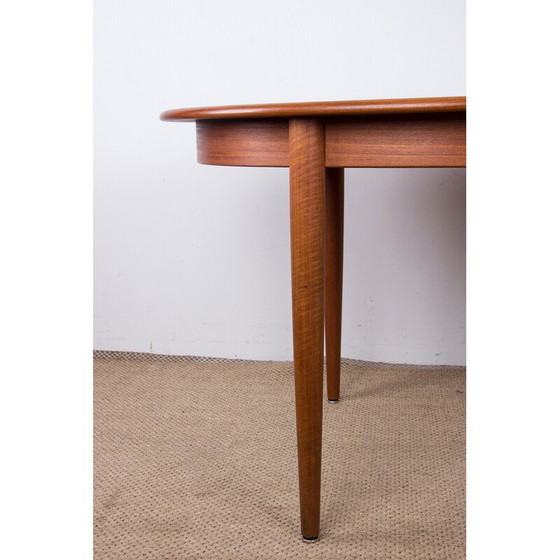 Image 1 of Table de salle à manger ovale en teck pour Gudme Mobelfabrik, Danemark, années 1960