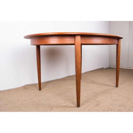 Image 1 of Table de salle à manger ovale en teck pour Gudme Mobelfabrik, Danemark, années 1960