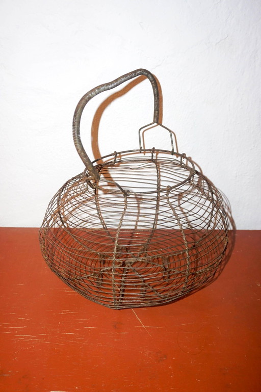 Panier à oeufs en fil de fer vintage * Panier de collecte fermier pliable * Rangement rustique en métal