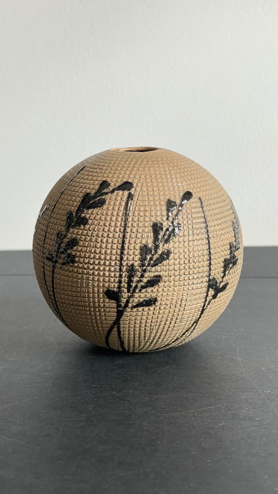 Image 1 of Vase Forme Boule En Grès Design Années 80 